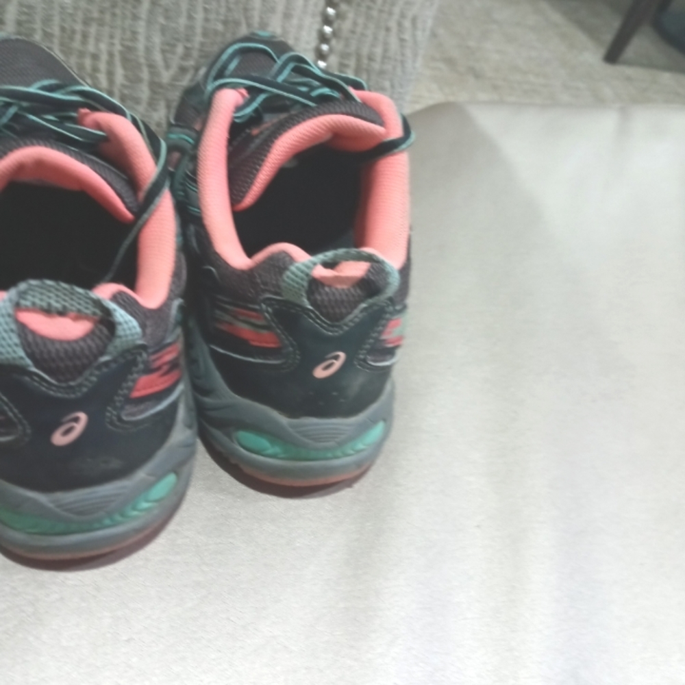 Asics Gel Venture 5 Running/Athletic Shoes - Picture 4 of 10